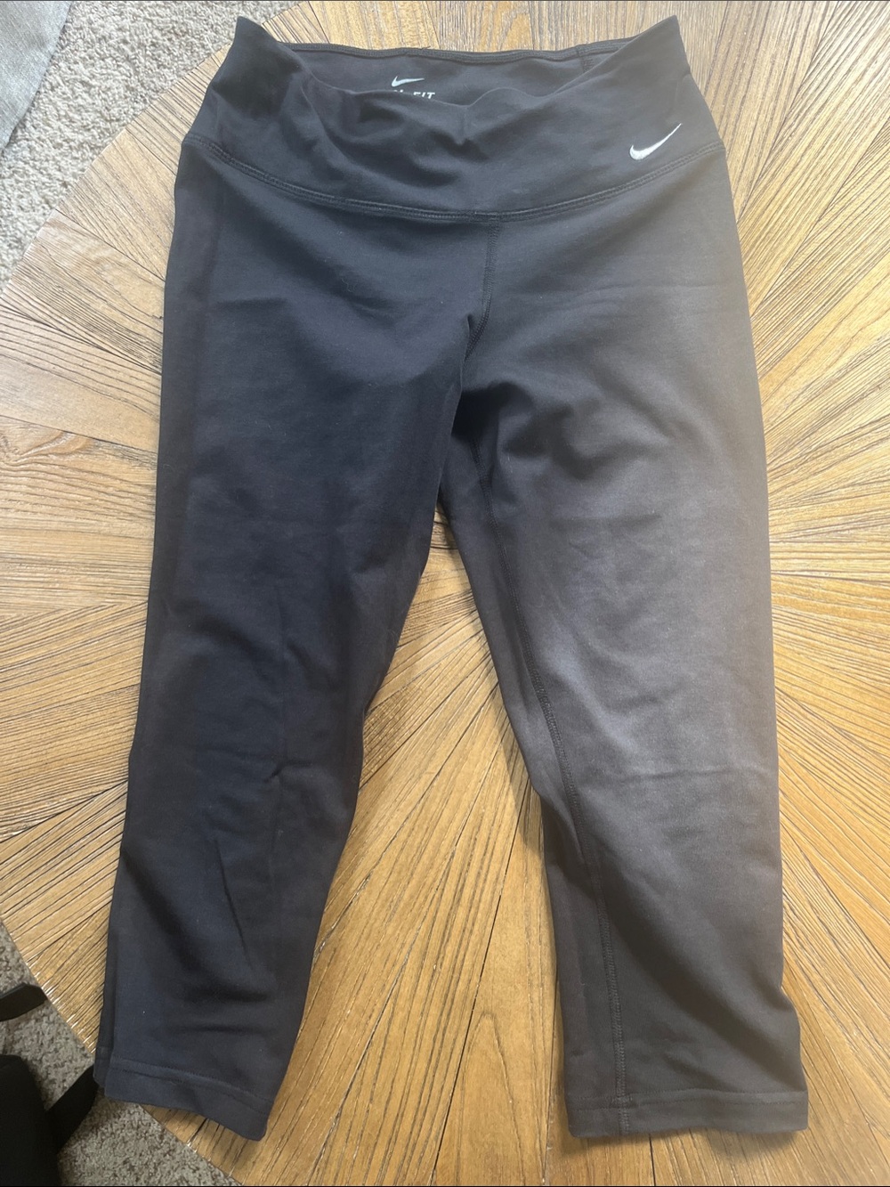Nike Black Girls' Capri Leggings